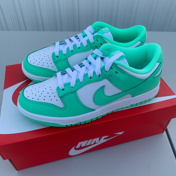 Nike Dunk Low “Green Glow” - Picture 3 of 3
